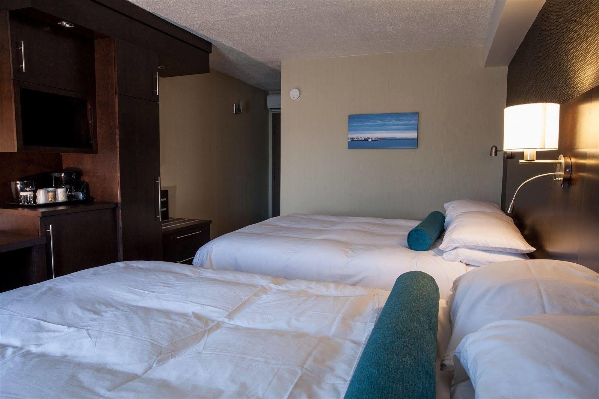 Auberge Madeli Cap-aux-Meules Luaran gambar