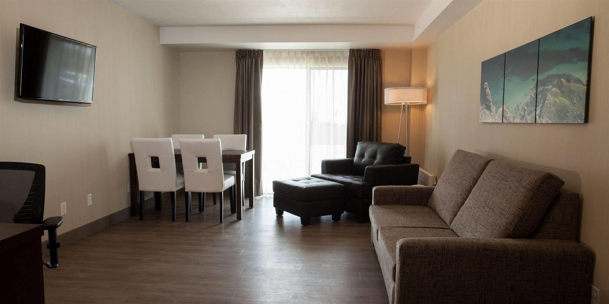 Auberge Madeli Cap-aux-Meules Luaran gambar